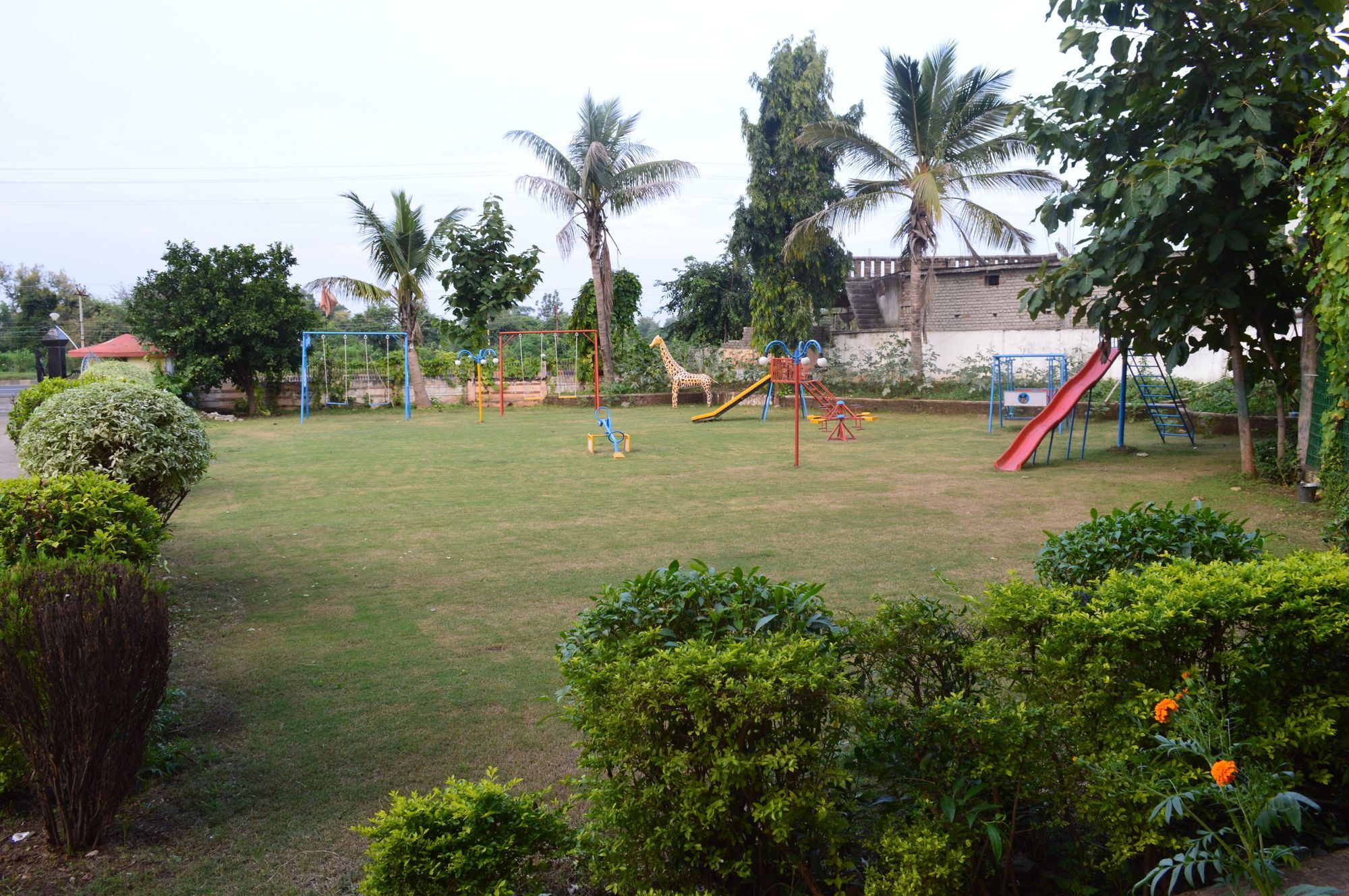 Hotel Sunrise N Resorts Nagpur Exterior foto