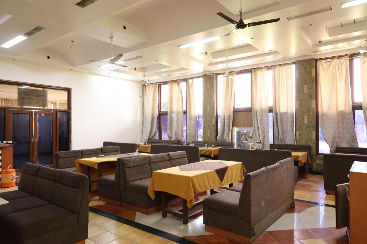 Hotel Sunrise N Resorts Nagpur Exterior foto