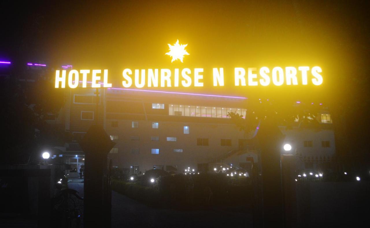 Hotel Sunrise N Resorts Nagpur Exterior foto